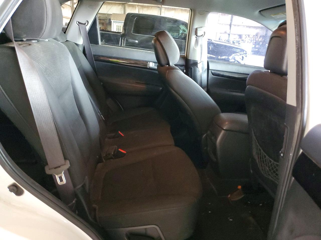 2015 KIA SORENTO LX photo 19
