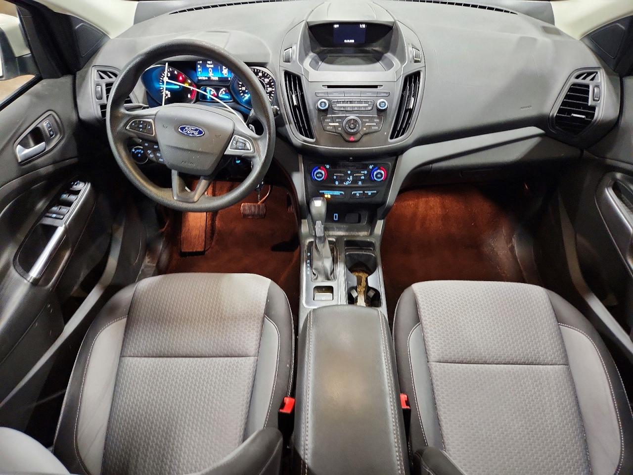 2017 FORD ESCAPE SE photo 15