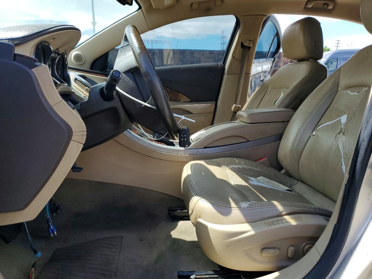 2011 BUICK LACROSSE CXS photo 13