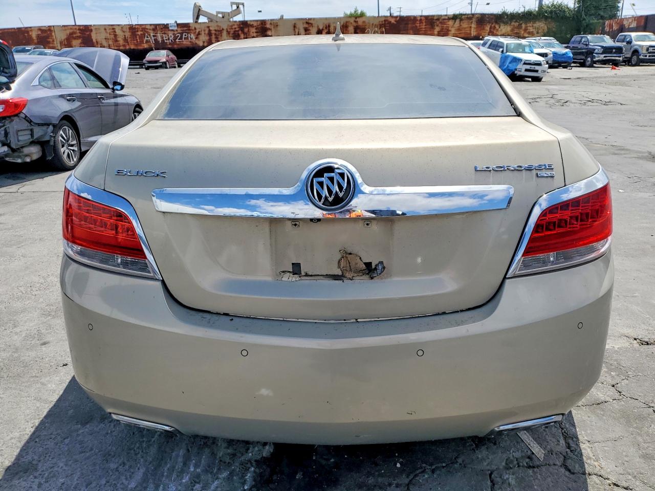 2011 BUICK LACROSSE CXS photo 11