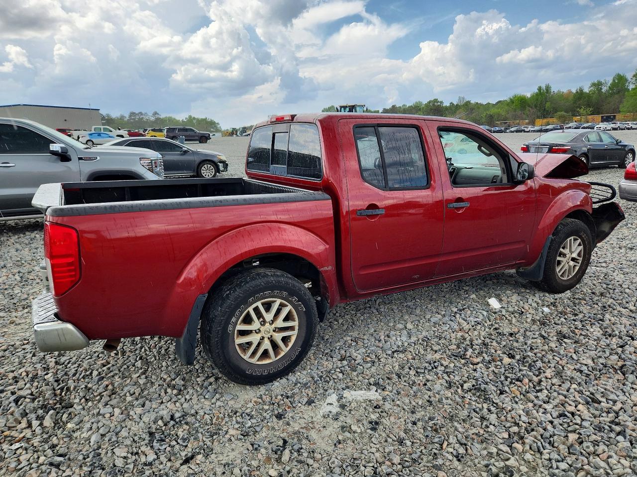 2019 NISSAN FRONTIER SV photo 5