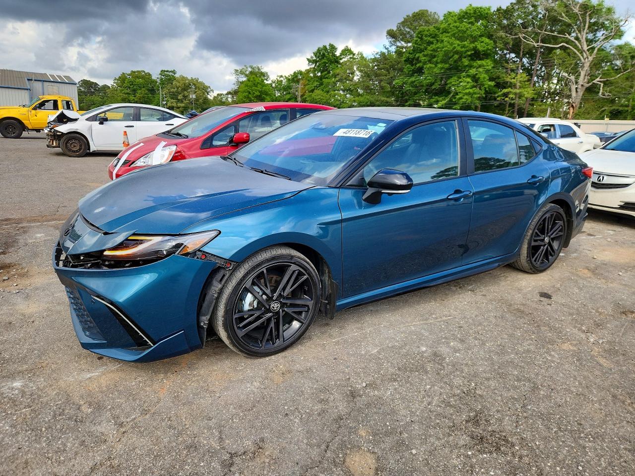 2025 TOYOTA CAMRY