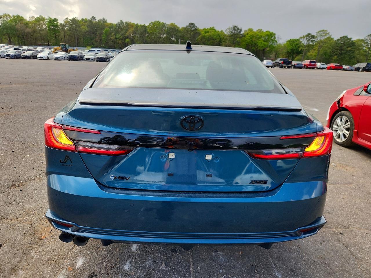 2025 TOYOTA CAMRY XSE photo 11