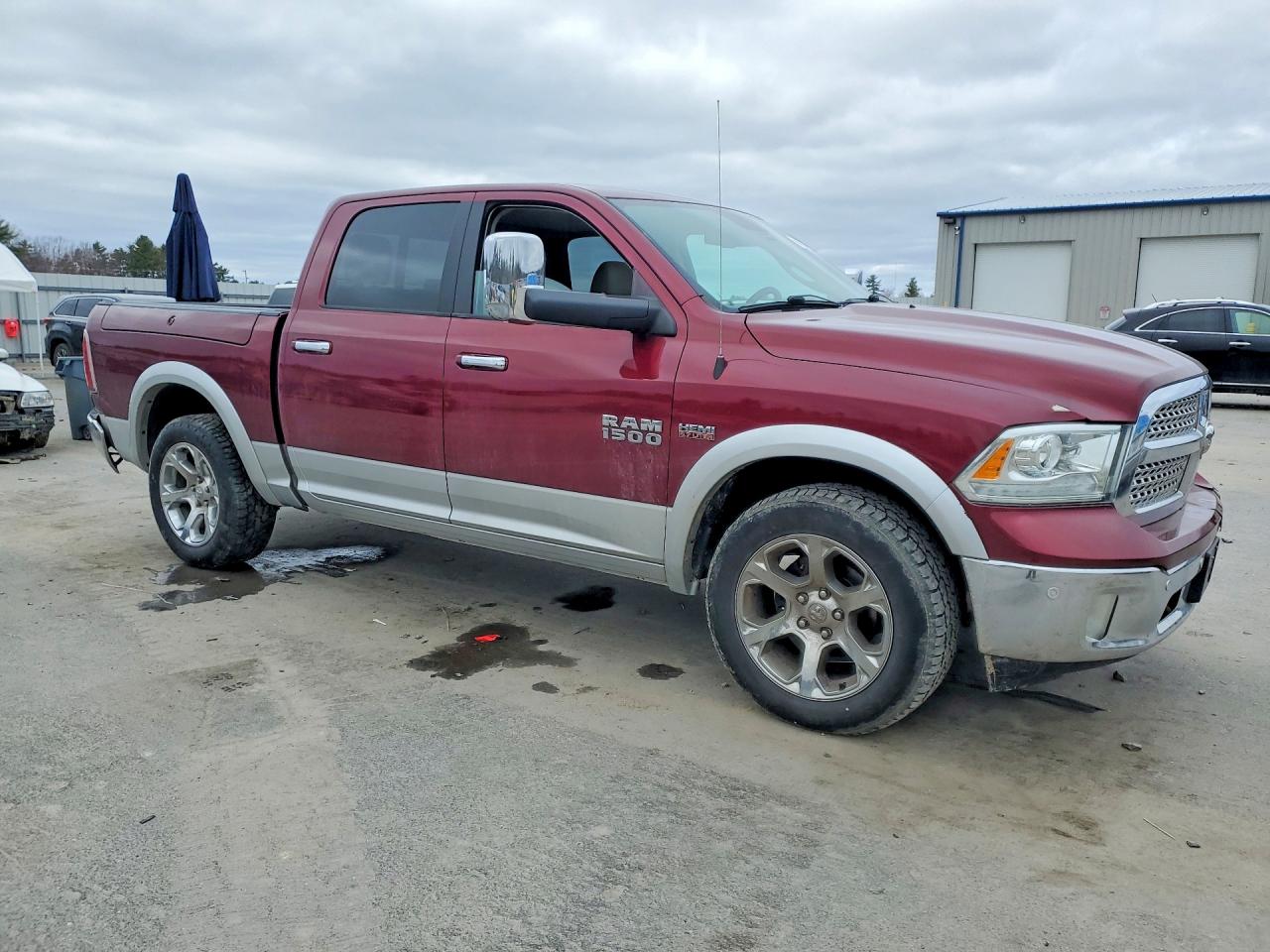 2017 RAM 1500 LARAMIE photo 7