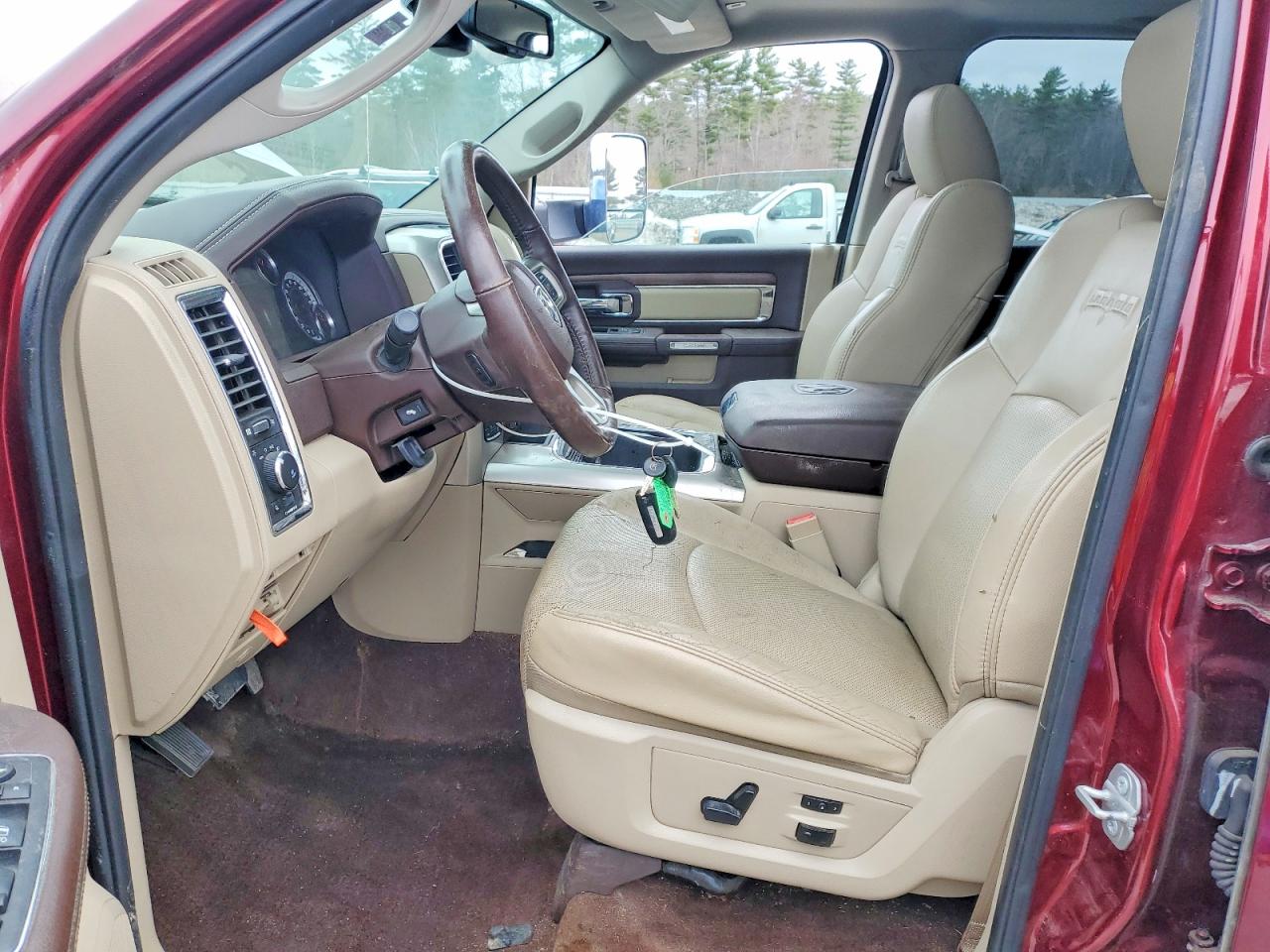 2017 RAM 1500 LARAMIE photo 13