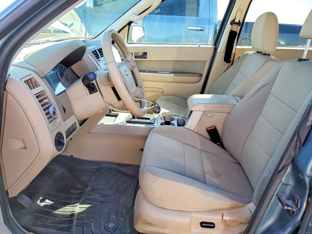 2012 FORD ESCAPE XLT photo 13