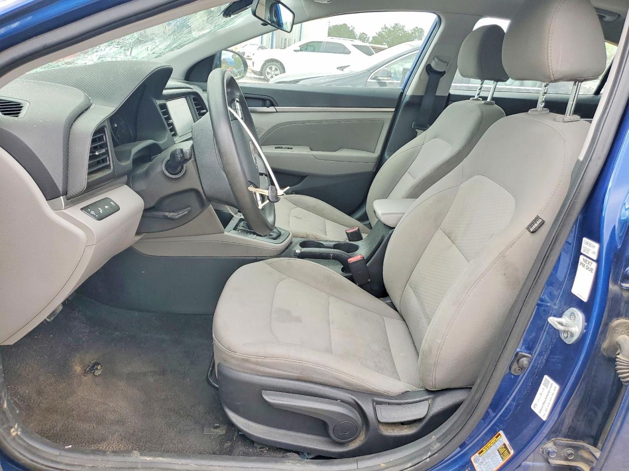 2020 HYUNDAI ELANTRA photo 19