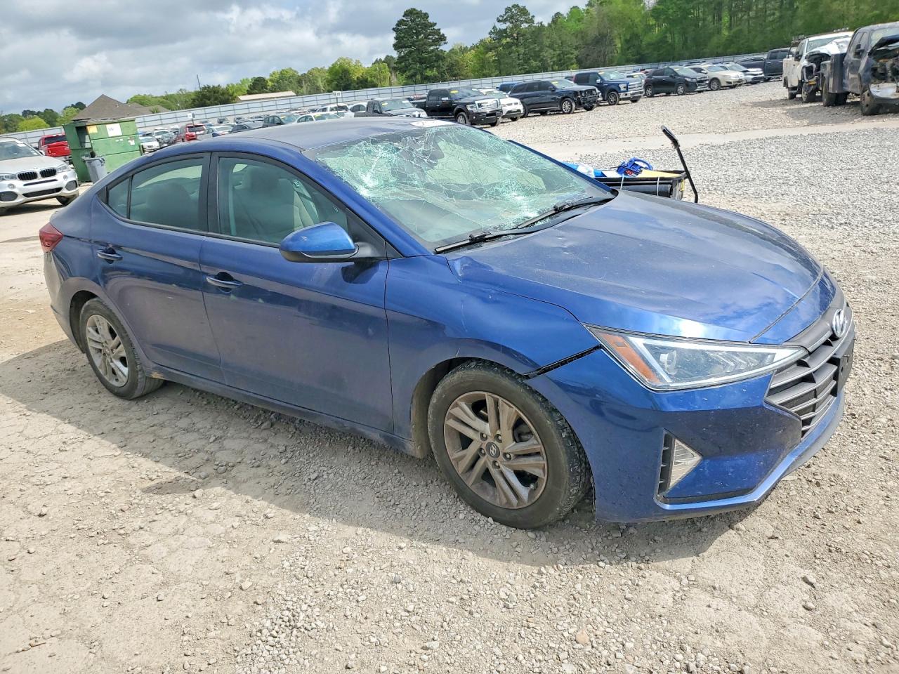2020 HYUNDAI ELANTRA photo 10