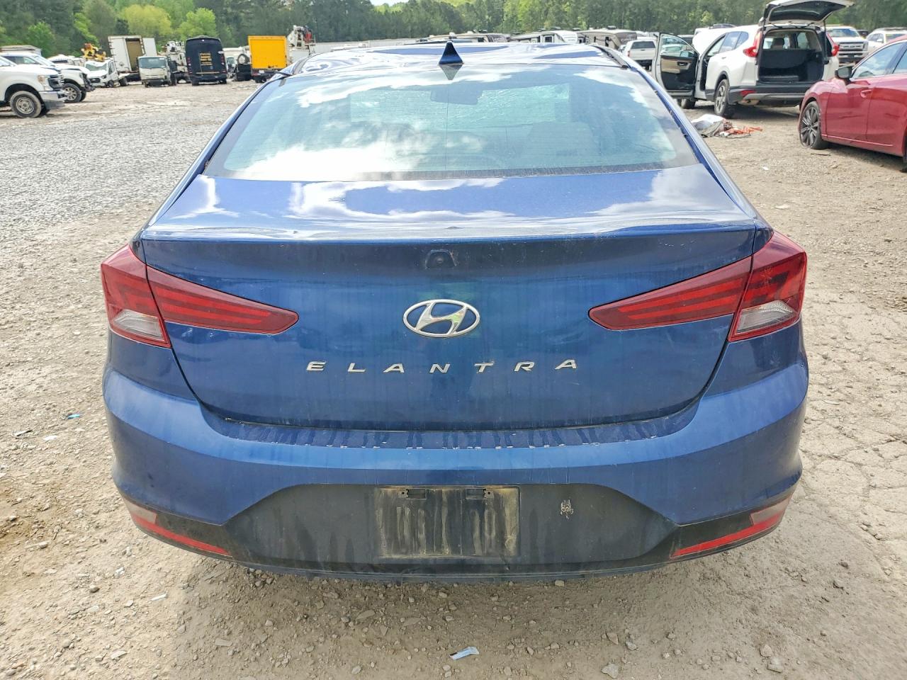2020 HYUNDAI ELANTRA photo 16