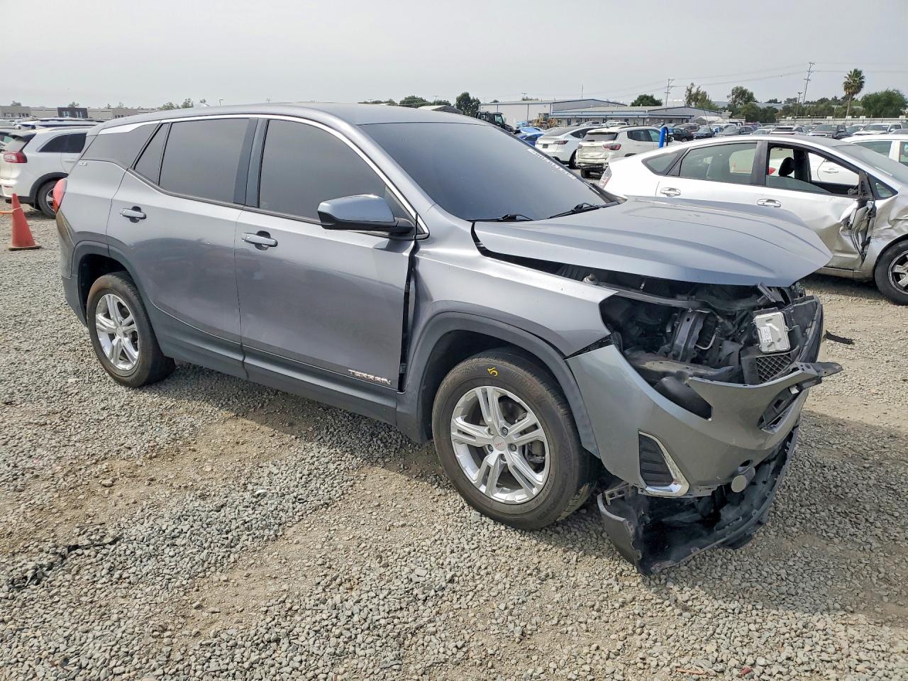2018 GMC TERRAIN SLE photo 7