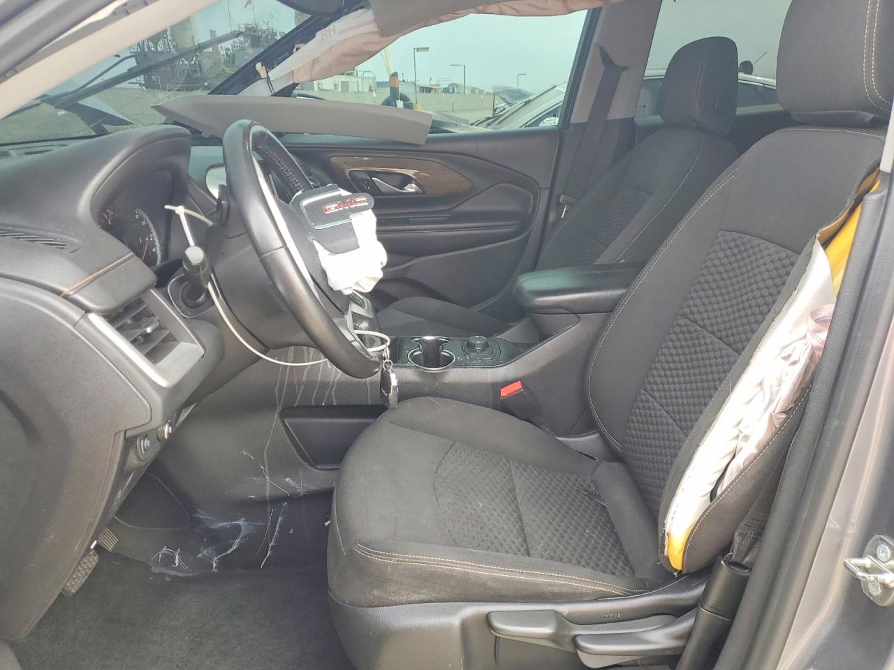 2018 GMC TERRAIN SLE photo 13