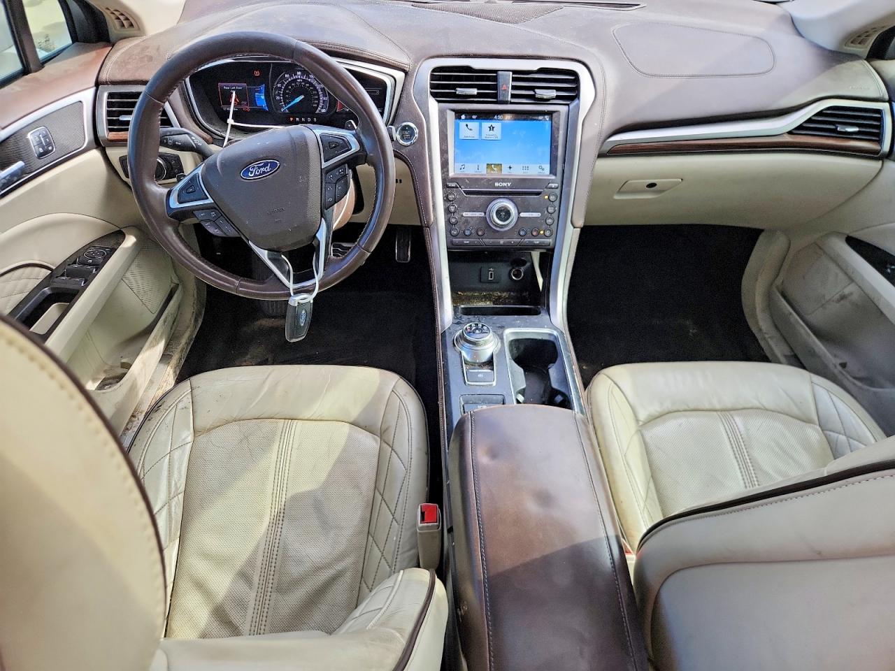 2017 FORD FUSION photo 8