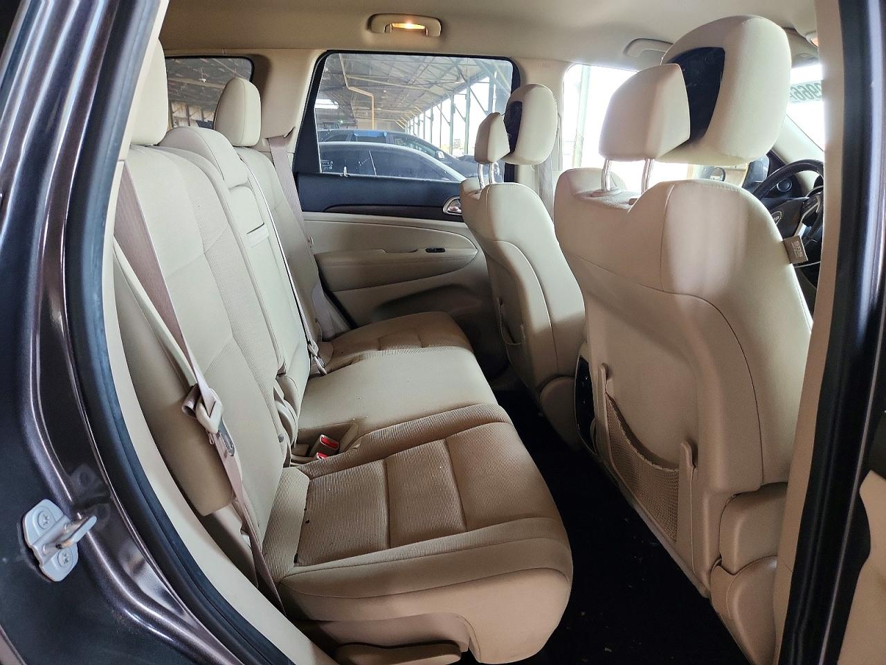 2015 JEEP GRAND CHEROKEE LAREDO photo 21