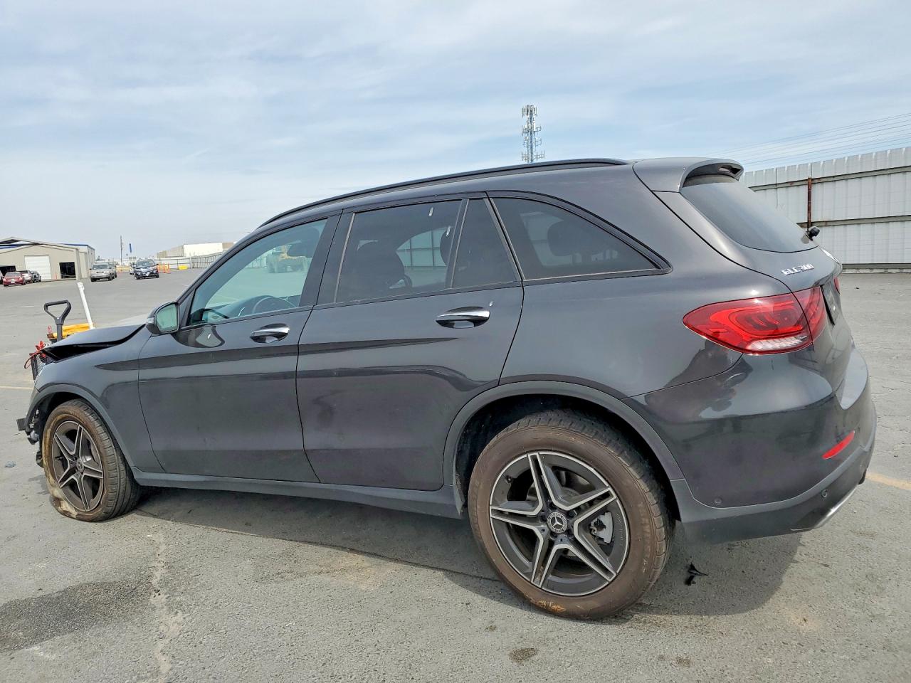 2022 MERCEDES-BENZ GLC 300 4MATIC photo 4