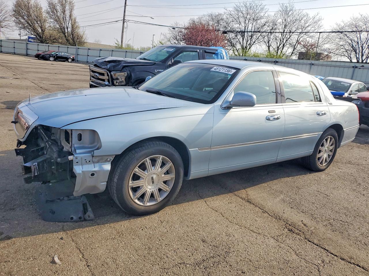 2006 LINCOLN TOWN CAR