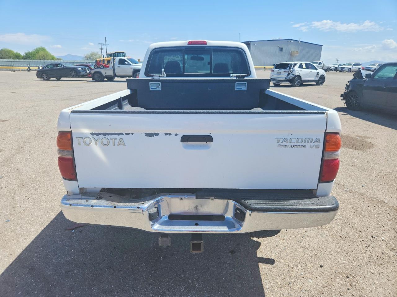 2004 TOYOTA TACOMA PRERUNNER V6 photo 6