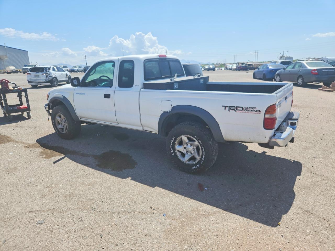 2004 TOYOTA TACOMA PRERUNNER V6 photo 2