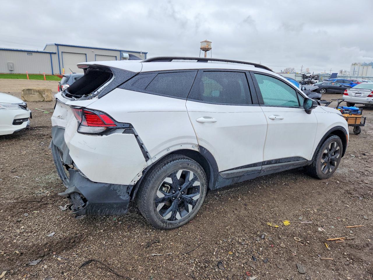 2023 KIA SPORTAGE X-LINE photo 5