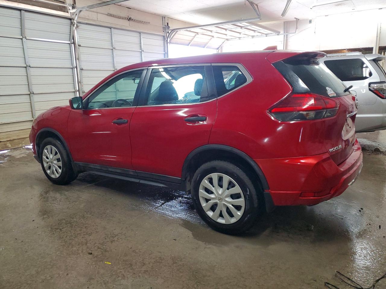 2017 NISSAN ROGUE S photo 2