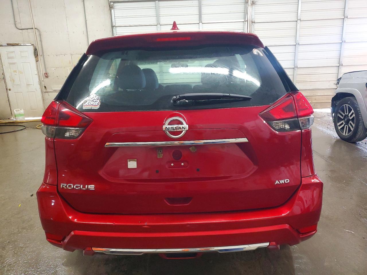 2017 NISSAN ROGUE S photo 6