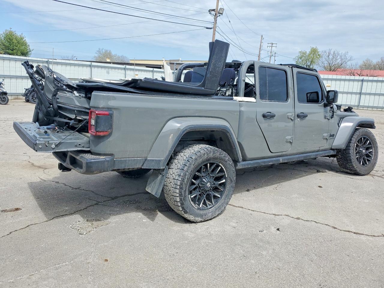 2021 JEEP GLADIATOR SPORT photo 3