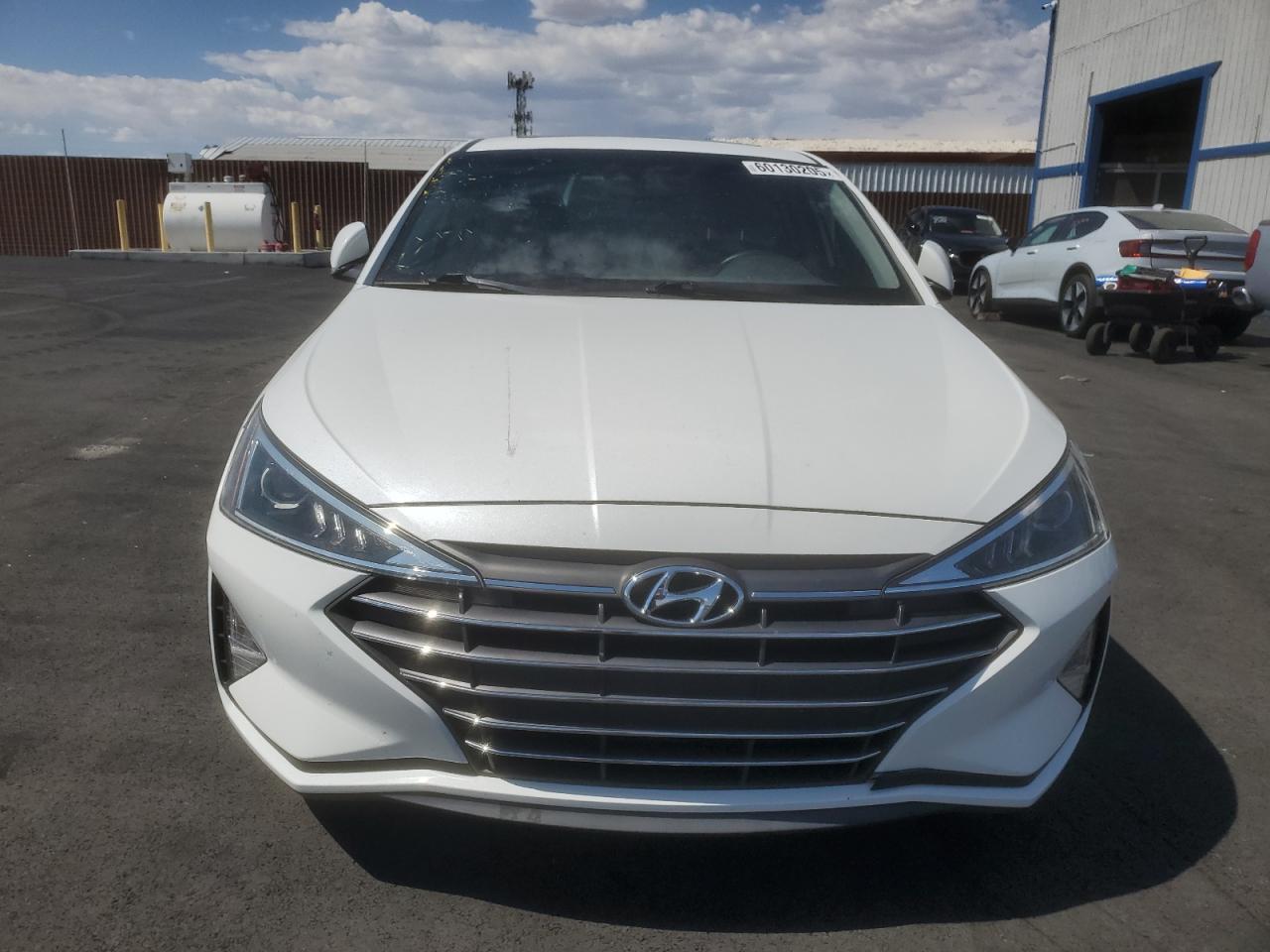 2020 HYUNDAI ELANTRA SEL photo 5