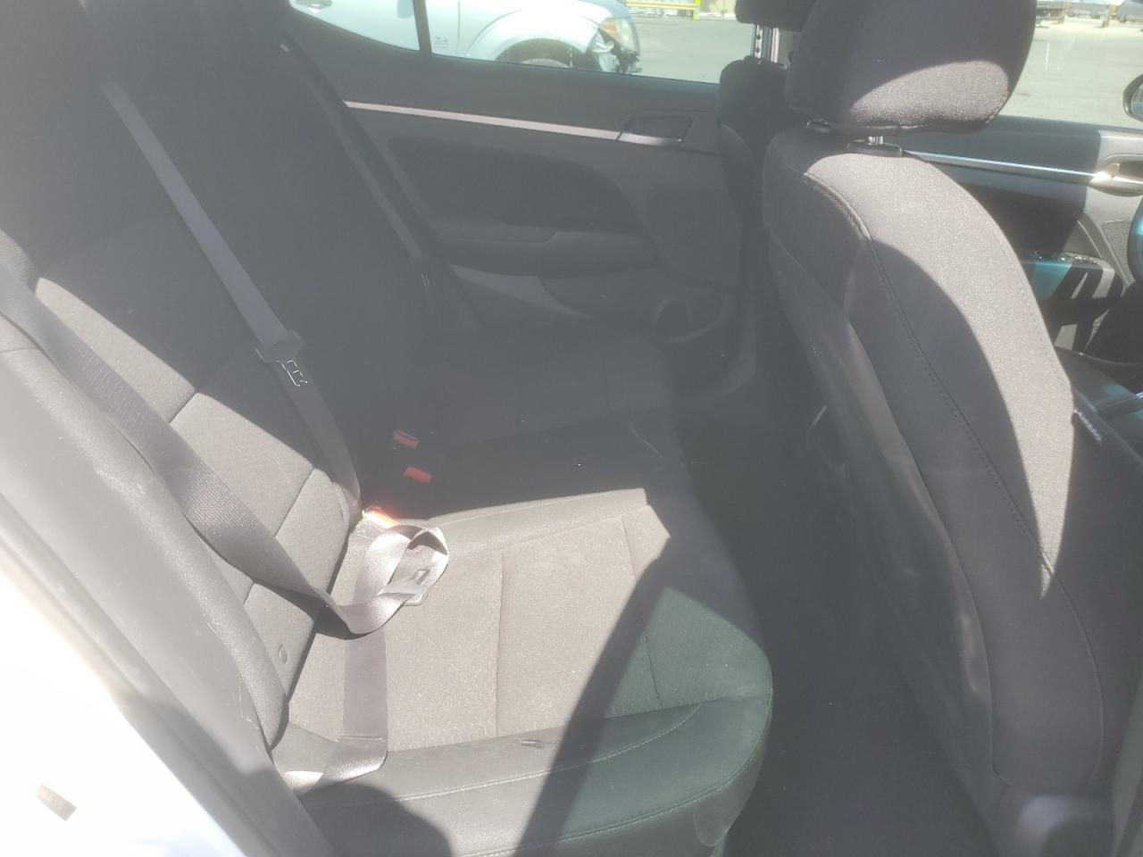 2020 HYUNDAI ELANTRA SEL photo 10