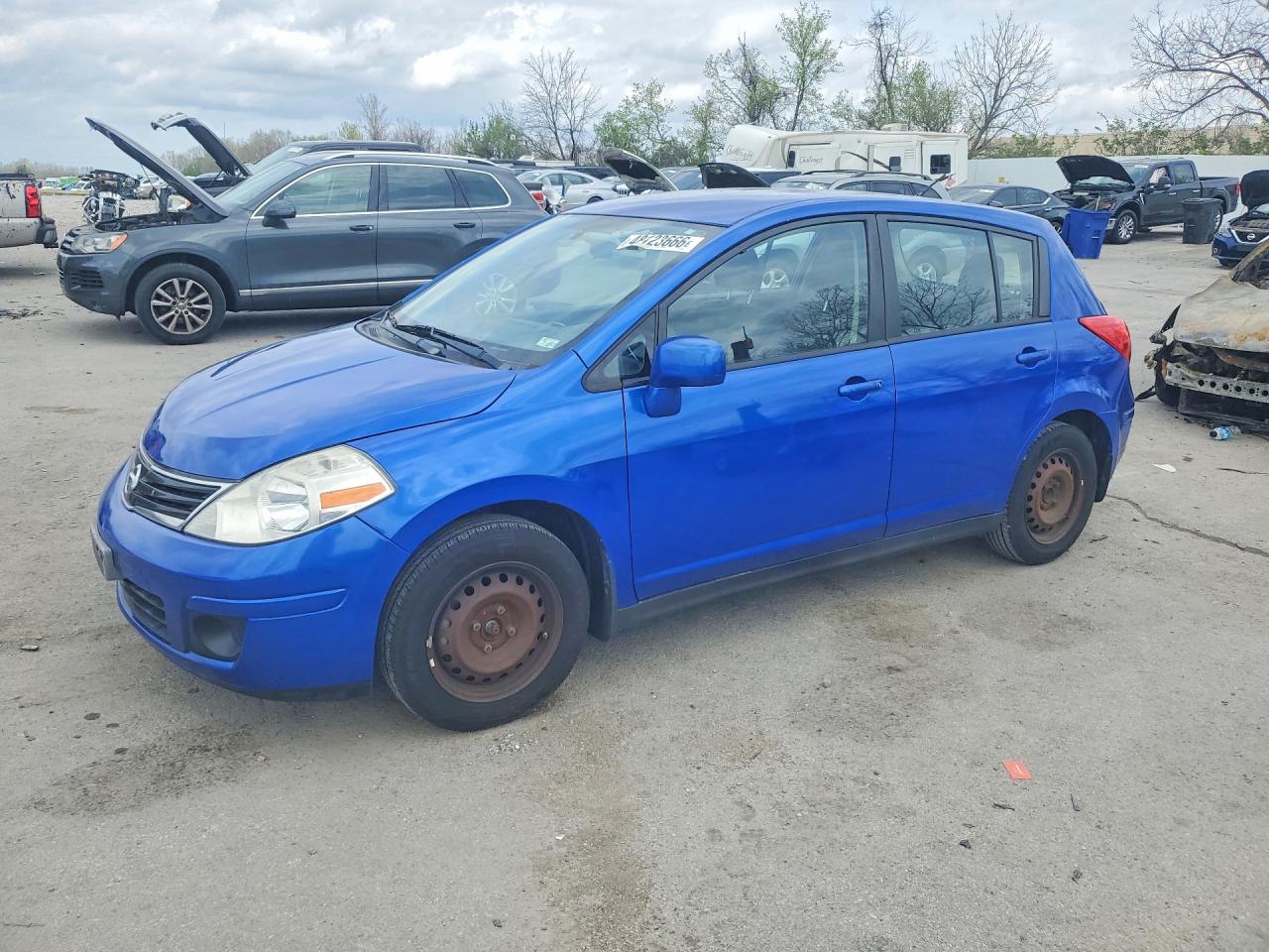 2011 NISSAN VERSA