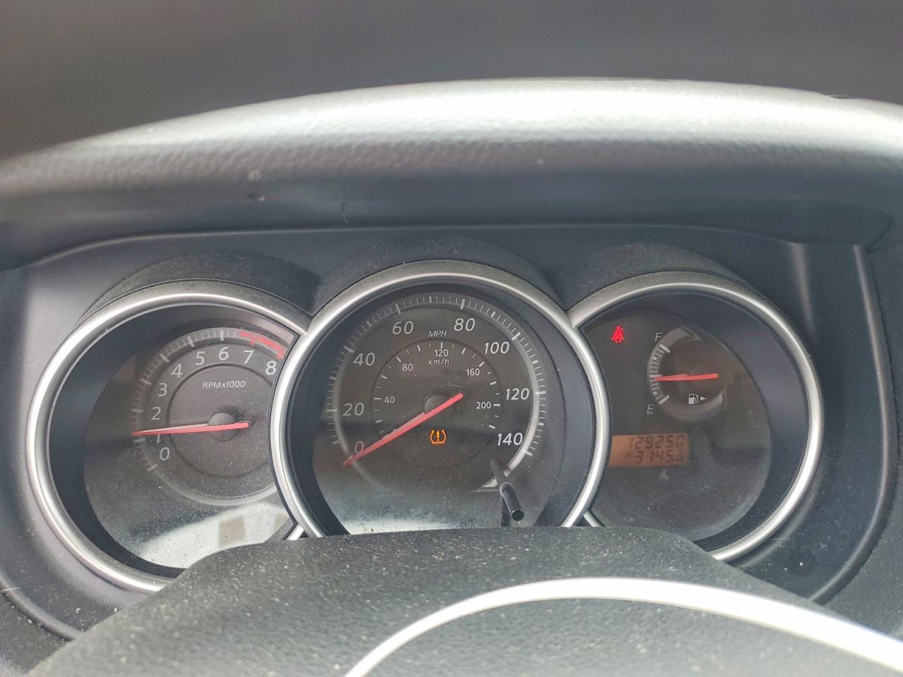 2011 NISSAN VERSA 1.8 S photo 25