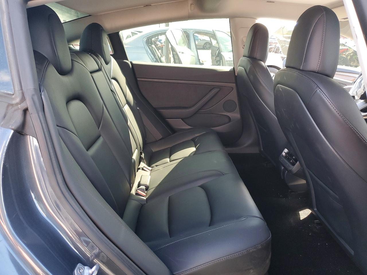 2022 TESLA MODEL 3 photo 10