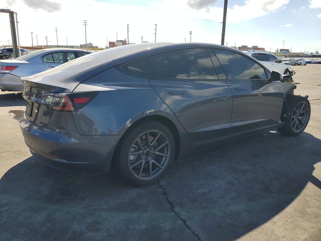 2022 TESLA MODEL 3 photo 3