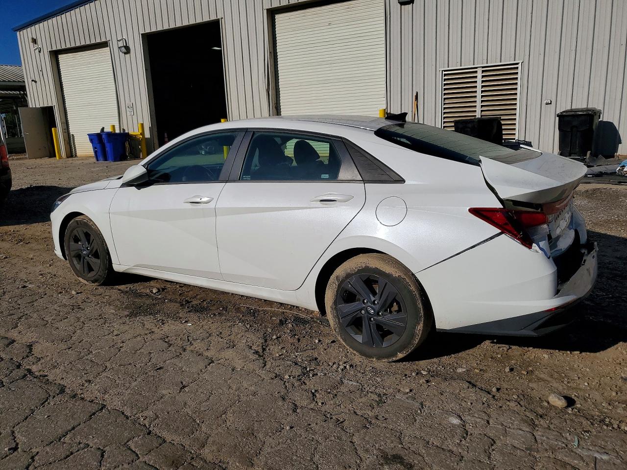 2022 HYUNDAI ELANTRA SEL photo 4