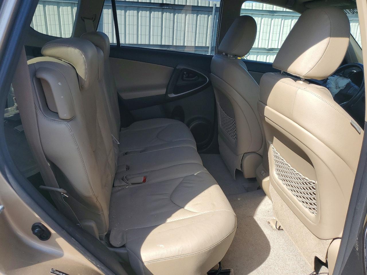 2010 TOYOTA RAV4 LIMITED photo 11