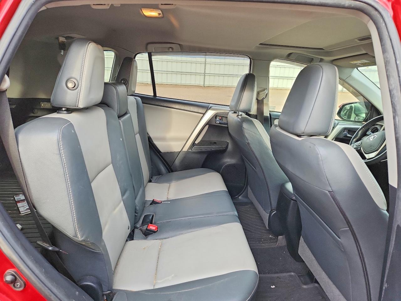2014 TOYOTA RAV4 LIMITED photo 28