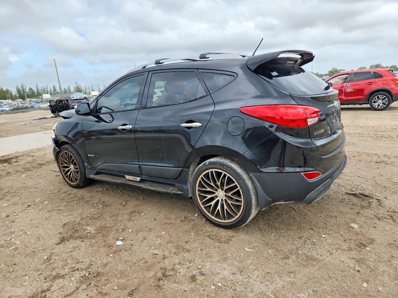 2012 HYUNDAI TUCSON GLS photo 3