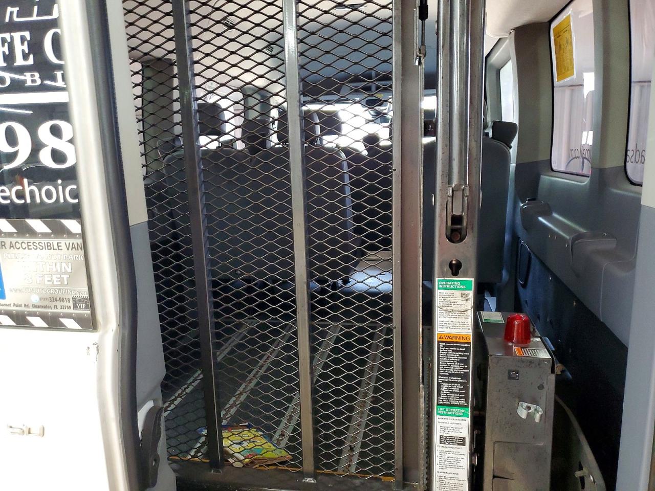 2017 FORD TRANSIT T-350 photo 28