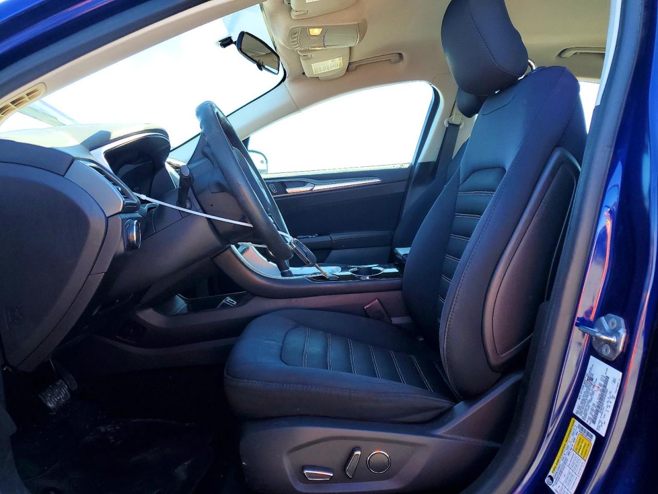 2015 FORD FUSION SE photo 13