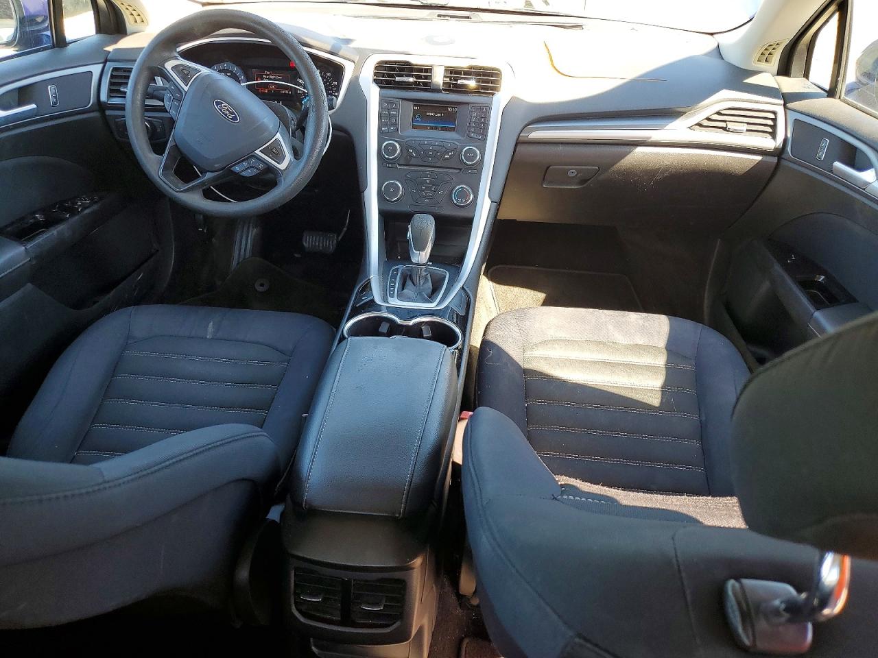 2015 FORD FUSION SE photo 15