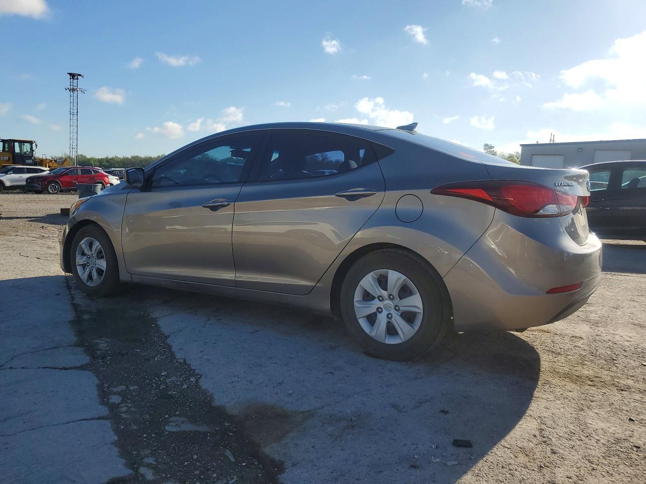 2016 HYUNDAI ELANTRA SE photo 4