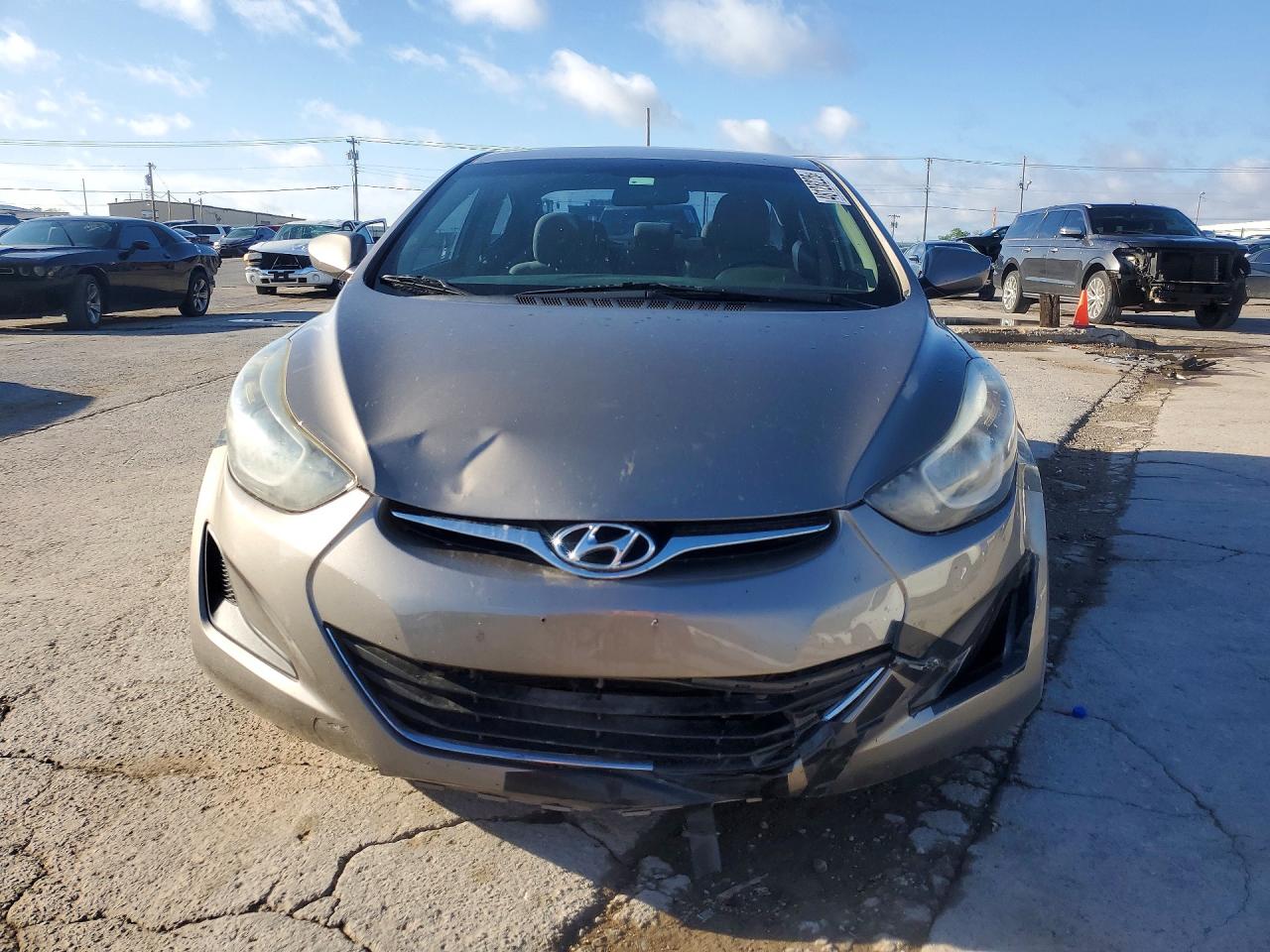 2016 HYUNDAI ELANTRA SE photo 13