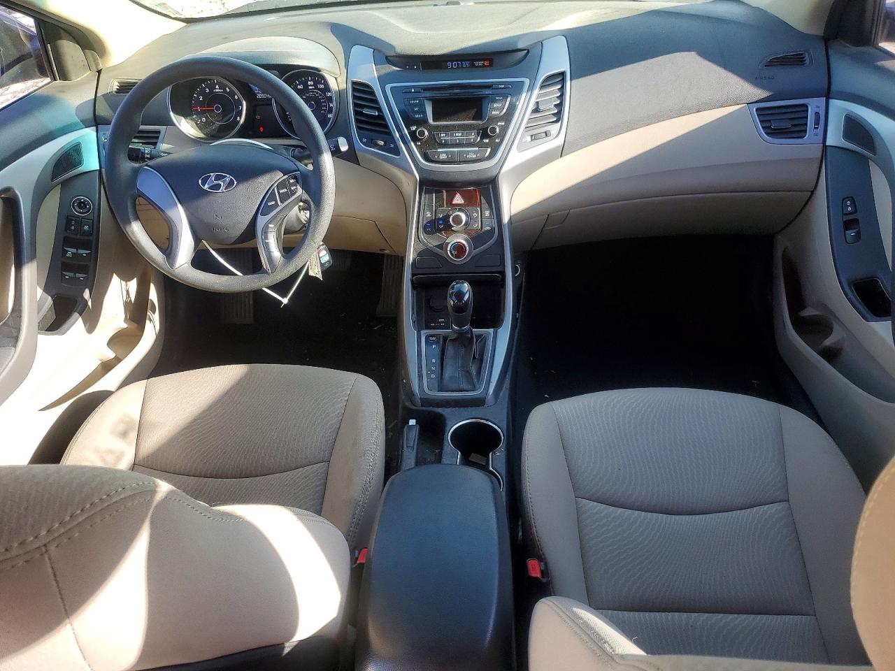 2016 HYUNDAI ELANTRA SE photo 22