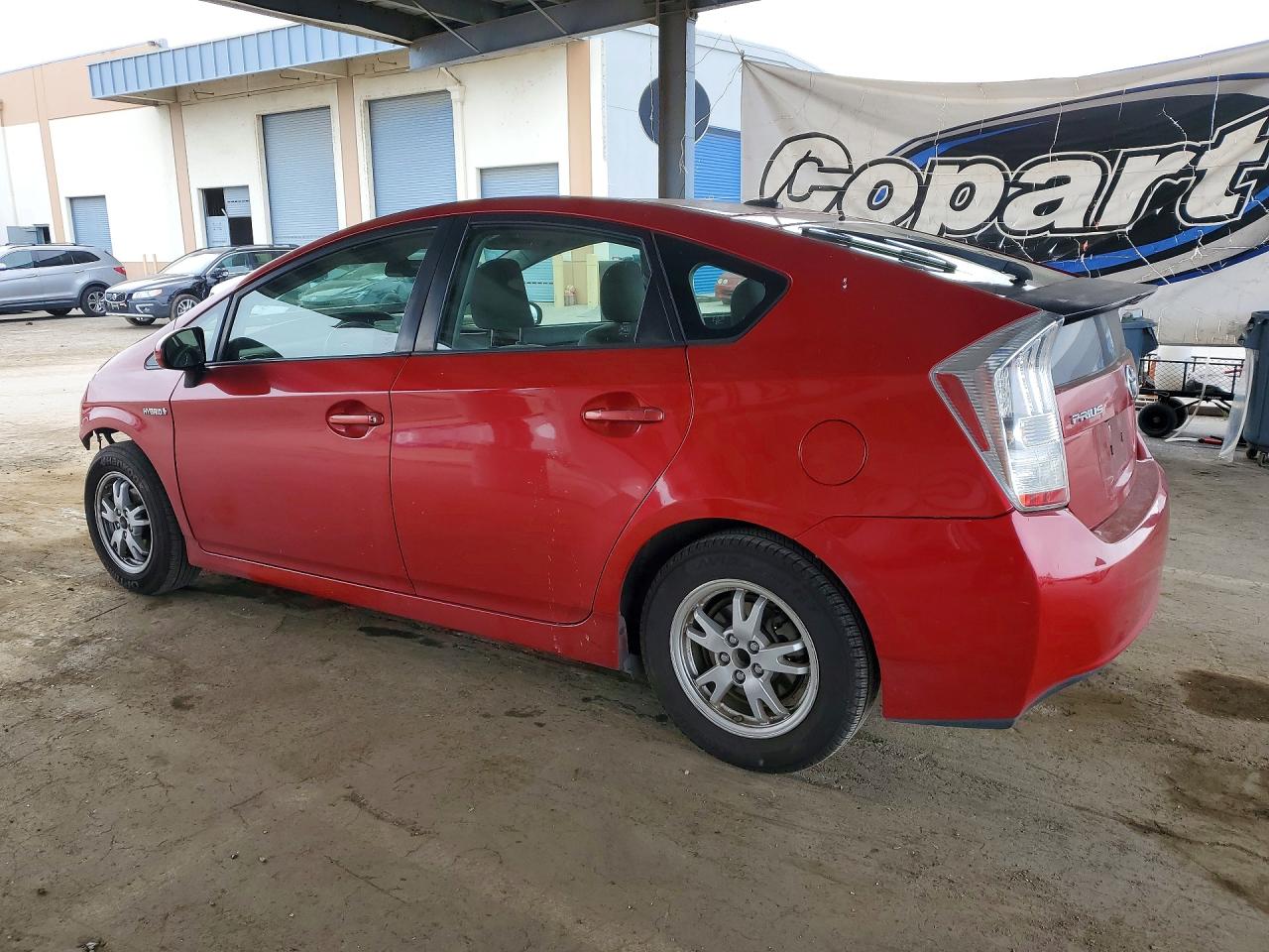 2010 TOYOTA PRIUS III photo 4