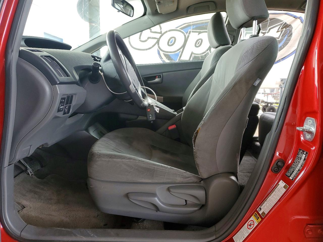 2010 TOYOTA PRIUS III photo 19