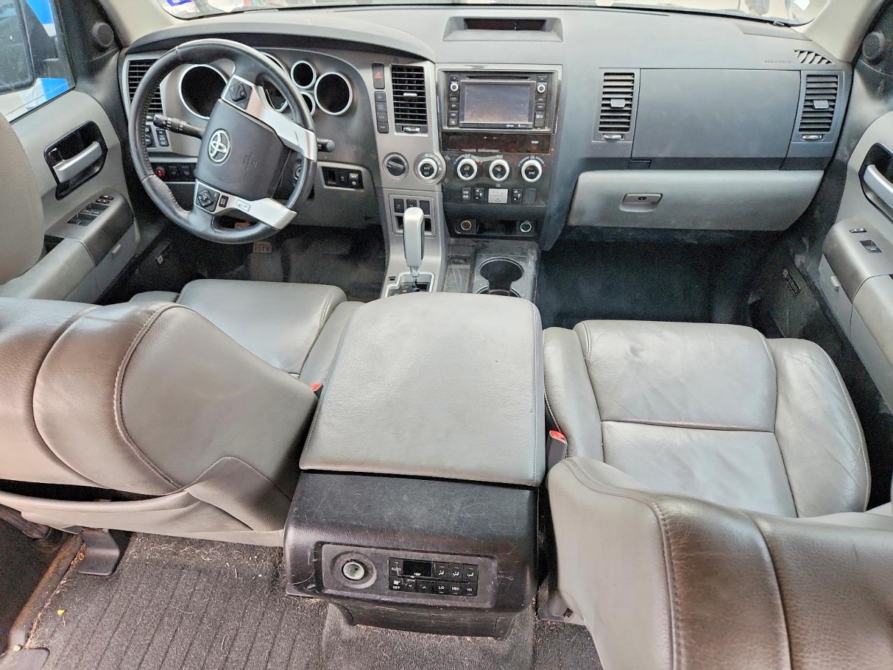 2015 TOYOTA SEQUOIA LIMITED photo 15