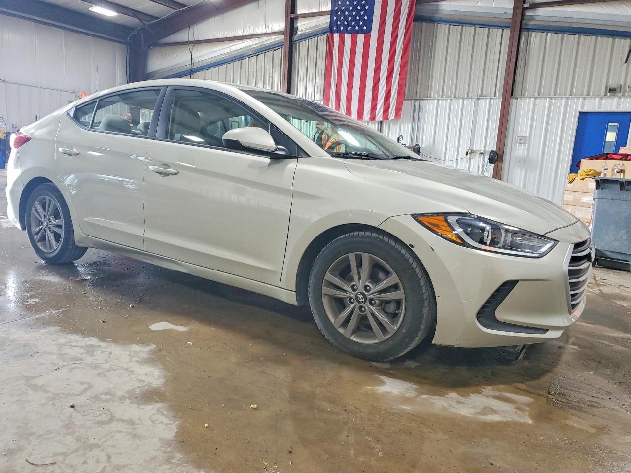 2017 HYUNDAI ELANTRA SE photo 4