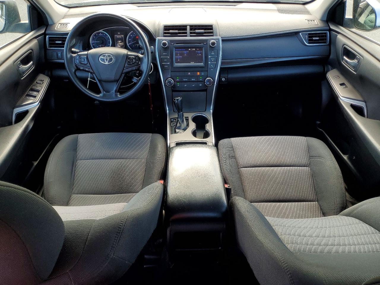 2016 TOYOTA CAMRY LE photo 15
