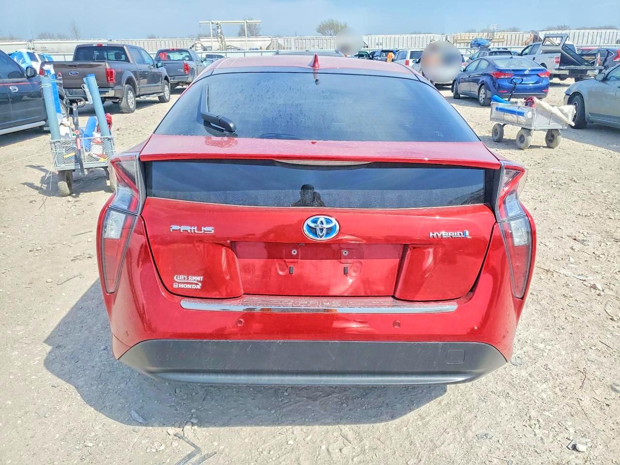 2018 TOYOTA PRIUS TWO photo 11