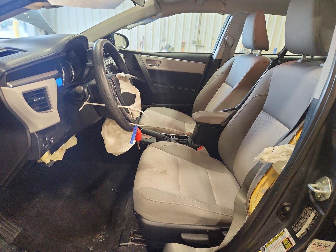 2015 TOYOTA COROLLA LE photo 19