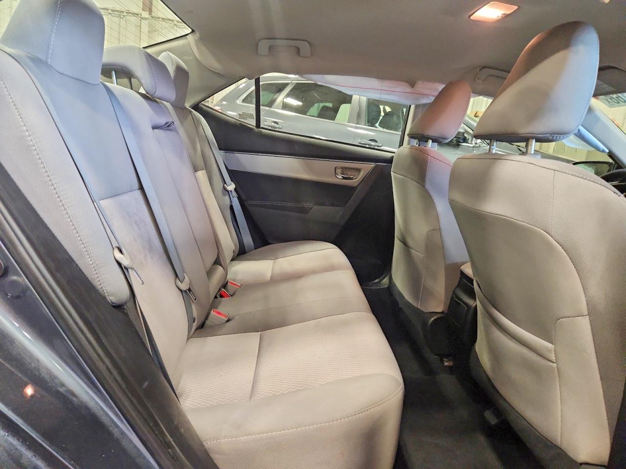 2015 TOYOTA COROLLA LE photo 28