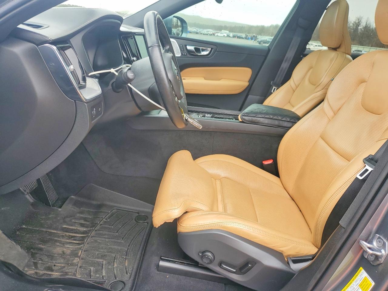2019 VOLVO XC60 T6 INSCRIPTION photo 13